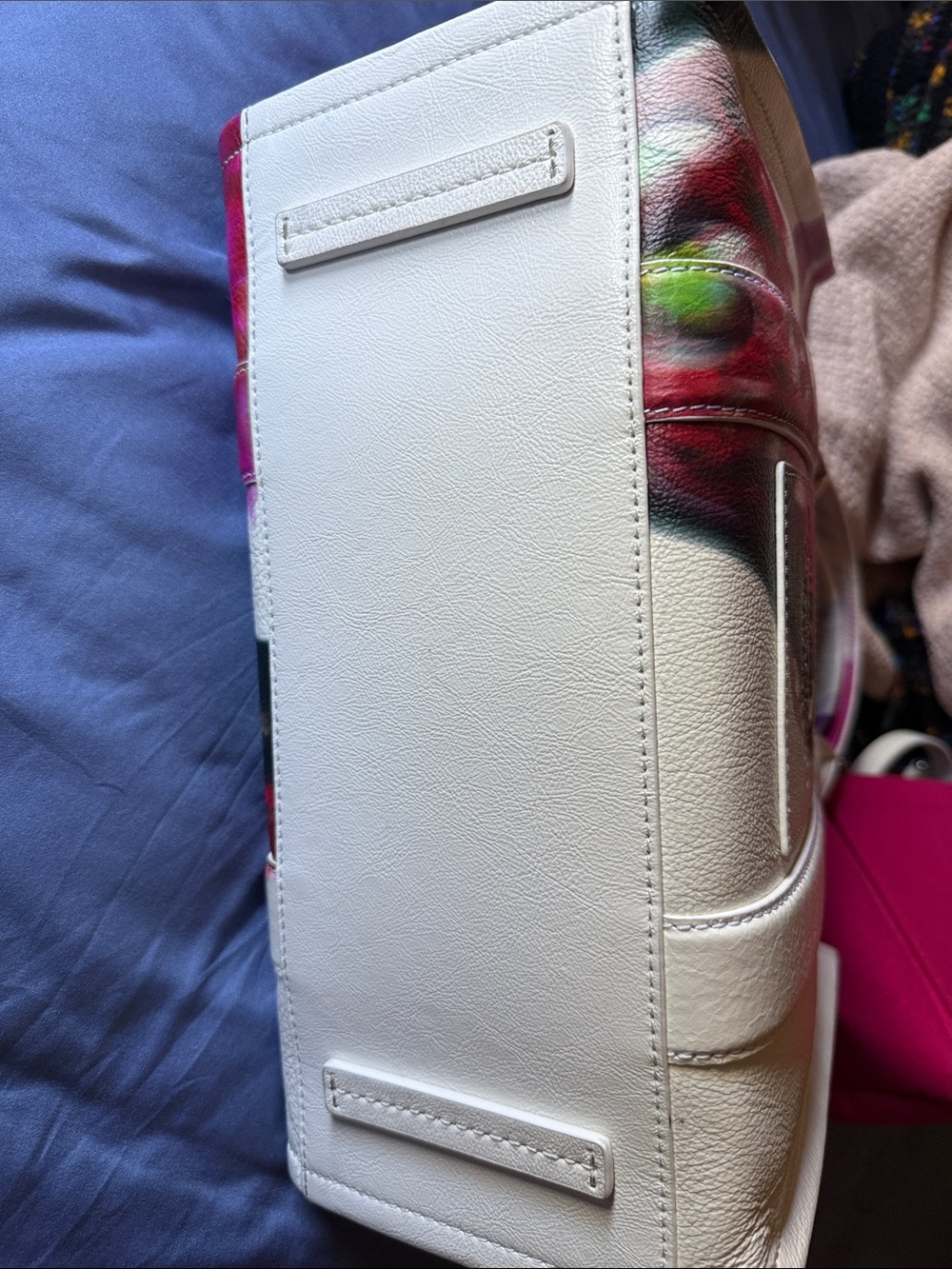 Marc Jacobs White Tote Bag with Pink Floral Print - Picture 4 of 11